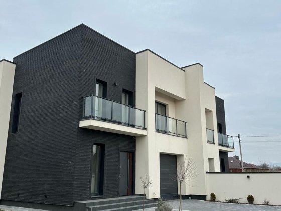 Продаж дуплексу вул. Тернопільська м. Ужгород р-н Садовий