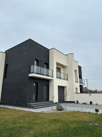 Продаж дуплексу вул. Тернопільська м. Ужгород р-н Садовий - фото 1