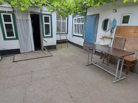 Продам дом 77 кв.м. Ремонт. Большой гараж. П-т Металлургов.