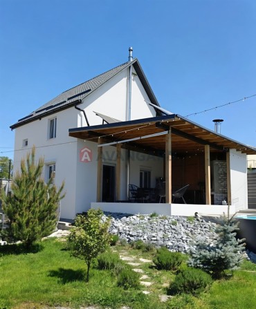Продам сучасний будинок Перемога-6 з ремонтом і сонячними батареями! - фото 1