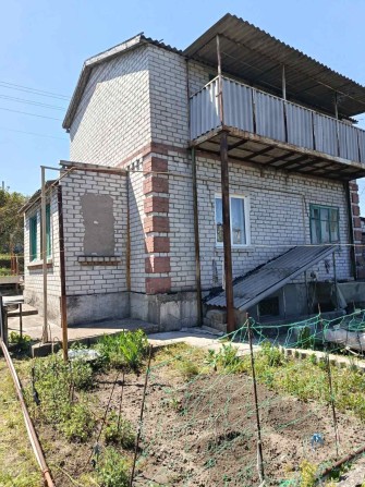 Затишна дача з газом, верандою і садом у Солов’їному гаю - фото 1