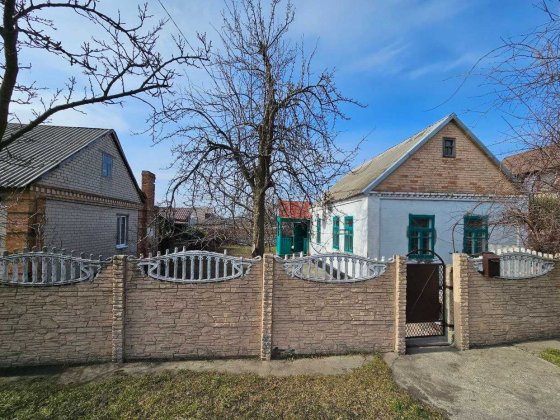 Продам цегляний 3 к будинок Дніпро смт Мирне Ваучери / Сертифікати