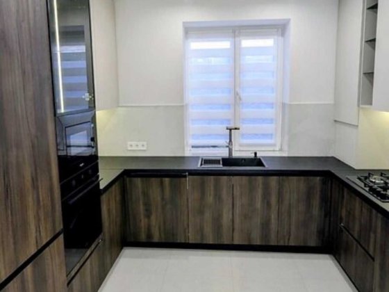 Продаж. Потрібен будинок в гарному місці та з новим сучасним якісним ремонтом? Не витрачай час та не
