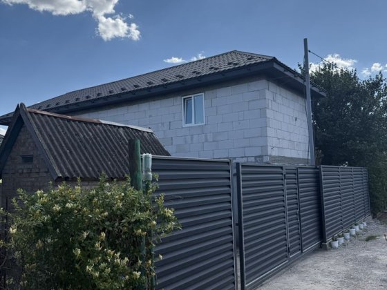 Продам будинок 6 соток(від власника). Є-оселя Запоріжжя