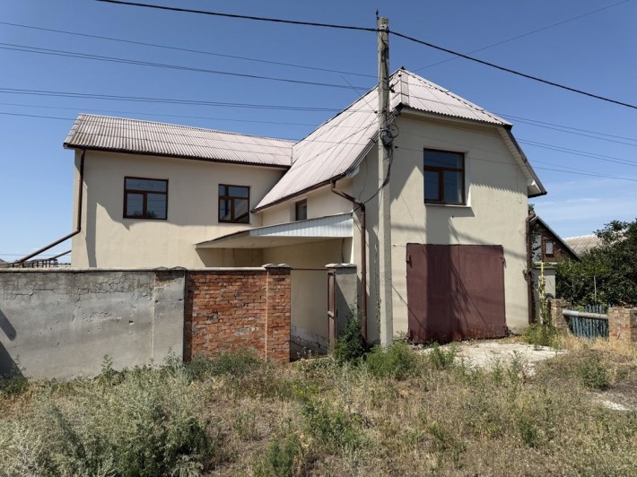 Продам 2-х этажный дом на Правом берегу - фото 1