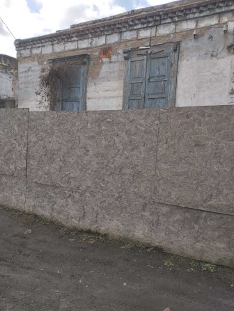 Продам недорого приватизований будинок поряд з ж.м. Парус - фото 1