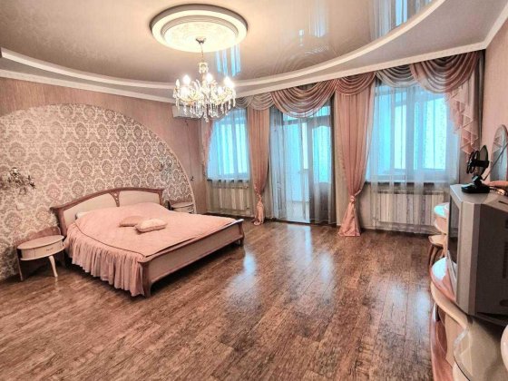Продам елітний будинок + двоповерхова лазня в подарунок. ТОРГ!! Кропивницкий