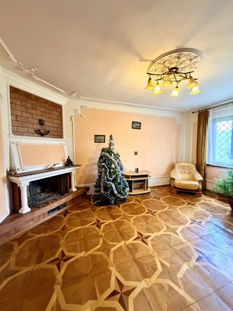 Продаж 5-кім. будинку 186 м.кв., в. Брюховицька - фото 1