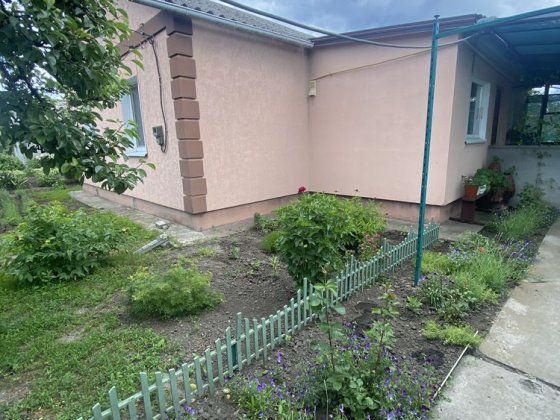 Продам дом левый берег Днепровский район Дніпро