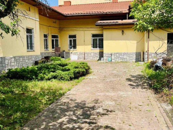 Будинок з власною земельною ділянкою в ближньому центрі по вулиці Личаківська, місто Львів Львов
