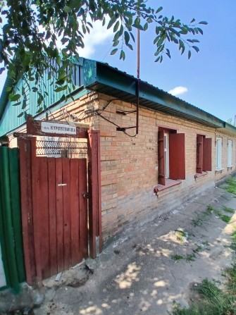 Продам пів будинку, рн Шкільний, окреме подвір'я! - фото 1
