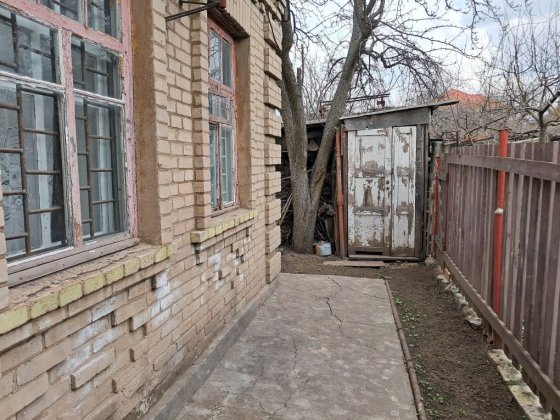 Продам пол дома на правом берегу Запорожье
