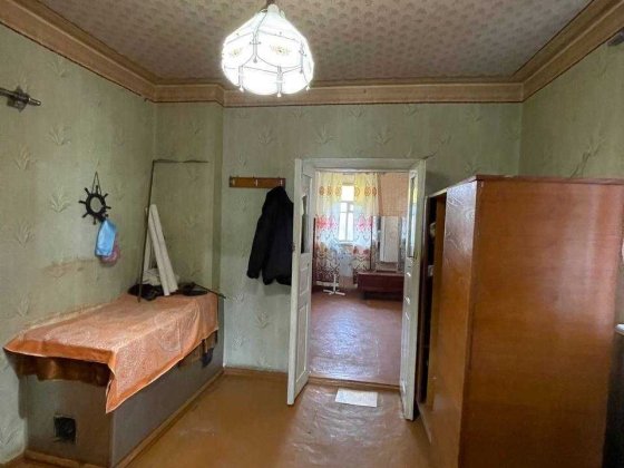 Продам будинок+літня кухня,10соток Новокодацкий р-н Таромське газ вода, гос программы