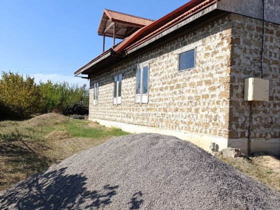 Новобудова  гарний будинок + гараж     Власник ! Сертифікат Запорожье
