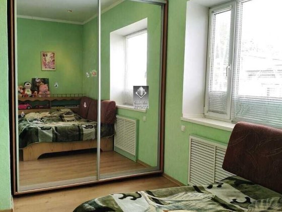 Продаж просторого будинку з ремонтом; ділянка 6 соток; Шевченківський район Запоріжжя