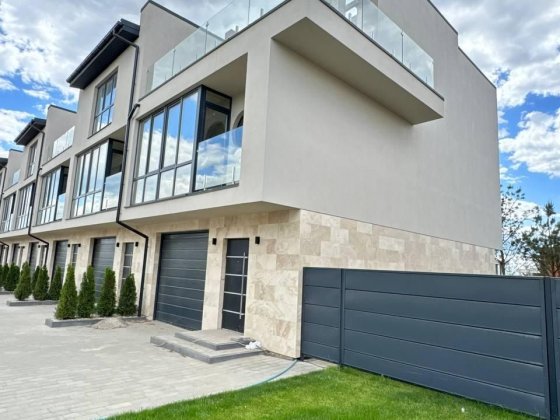 Продаж будинок / таунхаус із документами біля Victoria Gardens. Без комісії. Можливе розтермінування Львов