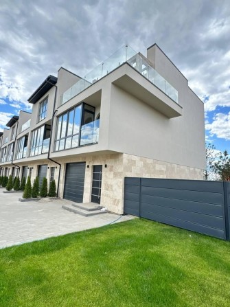 Продаж будинок / таунхаус із документами біля Victoria Gardens. Без комісії. Можливе розтермінування - фото 1