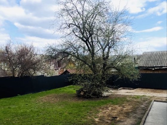 Продається добротний 2-поверховий будинок в Центральній частині міста Кропивницький