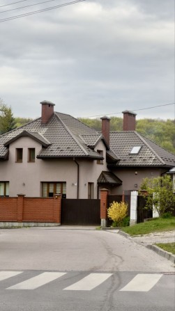 Продаж 2 поверхового будинку Львів, Личаківський р-н, вул. Бахматюка - фото 1