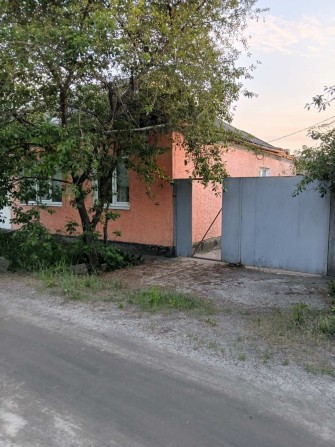 Продам півбудинку. Лелеківка. Окремий двір, в'їзд. - фото 1