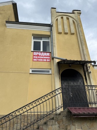 Будинок 3-х поверховий Запитів Львівська область - фото 1