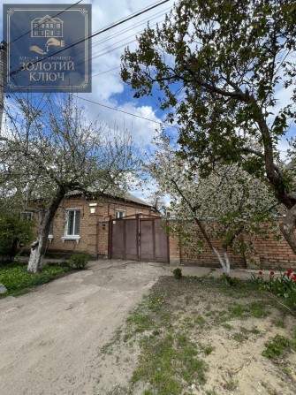 Частина будинку з власним подвірʼям, р-н Кущівка - фото 1