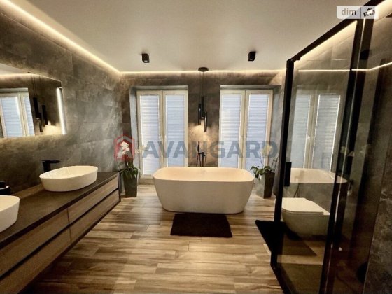 2х поверховий будинок. 240м². Вул. Пржевальського. Запоріжжя