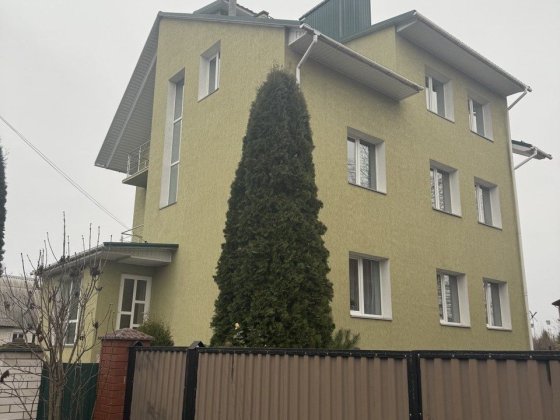 Продаж просторого будинку Винница