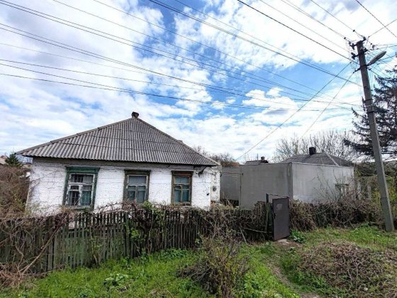 Продам дом 116м2  Петровского/ Металлургов  10 соток .