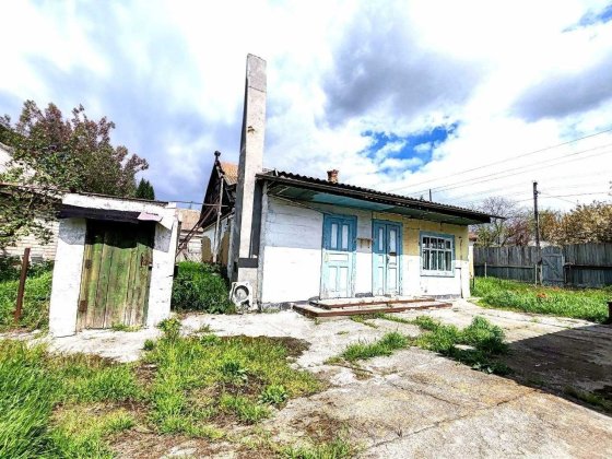 Продам дом с газом  Одинковка участок 27соток.