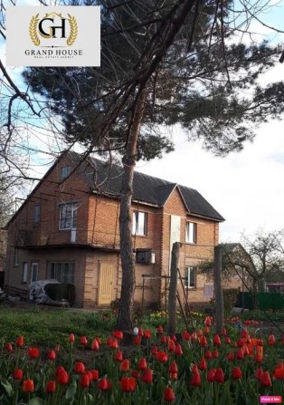 Продам міцний двоповерховий цегляний будинок (р-н Лелеківка). - фото 1