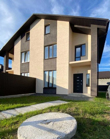 Продам 2-х поверховий дуплекс з ділянкою на вул.Б.Гринченка 2342 - фото 1