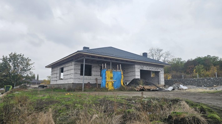 Продам будинок біля парку Перемоги - фото 1