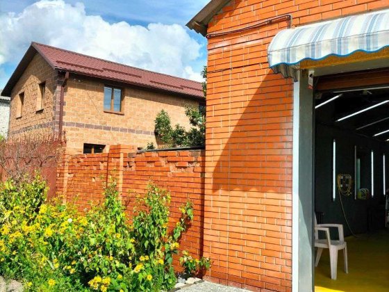 Продам дом 2 эт  на ул Шишкина - пр Металлургов + Автомойка Дніпро