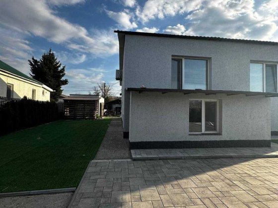 Без комісії. Продаж будинку площею 167 м2, с. Сухачівка.