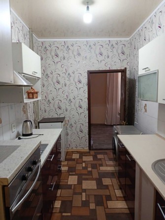 продам частину будинку 2 кімнати район ЛШМБ (БСМП) свіжий ремонт,заїзд для авто, навіс - фото 1