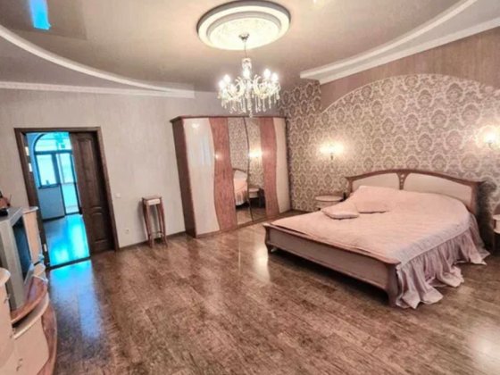 Продам елітний будинок + двоповерхова лазня з басейном в подарунок.. Кропивницький