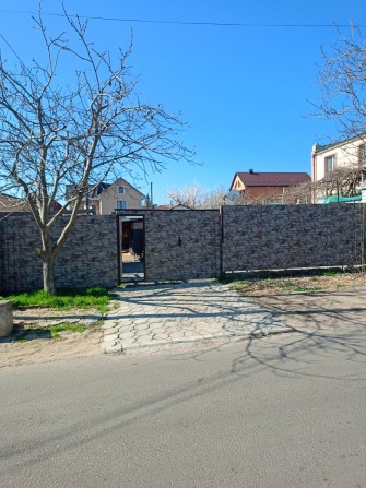 Ціну знижено!!!!Продам два будинки в одному дворі - фото 1