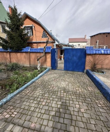 Продам 2-этажный дом на ул. Розовая, 6 соток, Чубаевка - фото 1