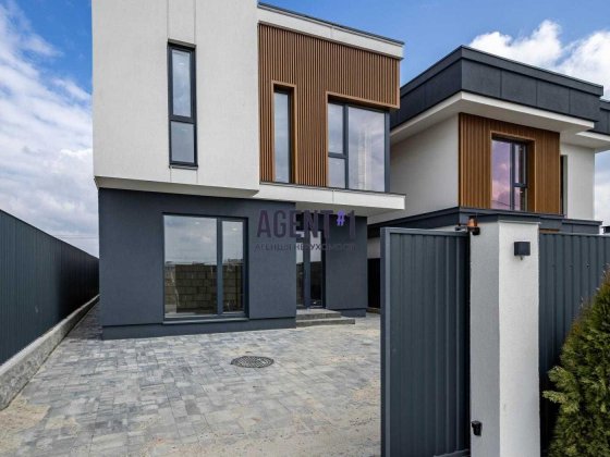 Продаж будинку 135 кв.м. газ, 4 кімнати, 2.5 сотки Софіївська Борщагівка