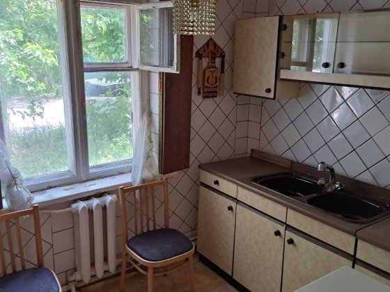 Продам дом метро Левада 15 хв пішки