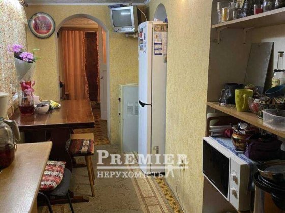 Будинок з ділянкою 4,6 сотки та літньою кухнею. Малиновський р-н