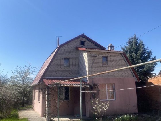 Продається участок з будинком ( Жовтневий район)