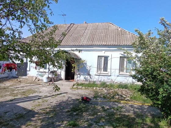 Продаю будинок 70 м.кв , пічне та газове опалення, дві окремі кімнати, Миколаїв