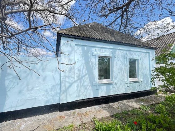ТЕРМІНОВО!  Продам  затишний перспективний будинок