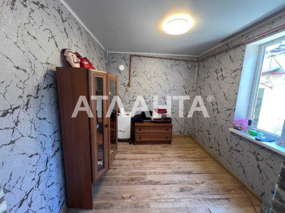 Дом в Одессе. Район Большевик. Газ, ремонт, 3 сотки земли.