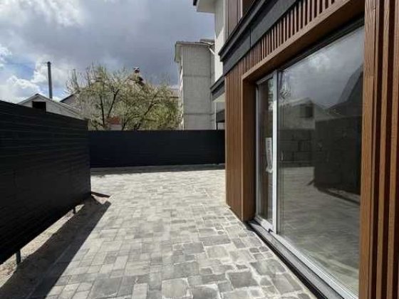 Окремий будинок 150 м² Телефонуйте Можливо з ремонтом