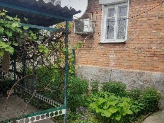 Продам половинку будинку з статусом квартири, район Одеської