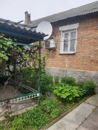 Продам половинку будинку з статусом квартири, район Одеської - фото 1