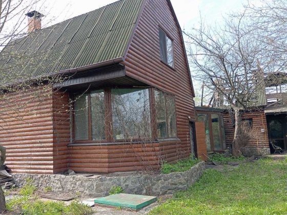 Продам домоволодіння на Баварії в котеджному селищі Хвилинка